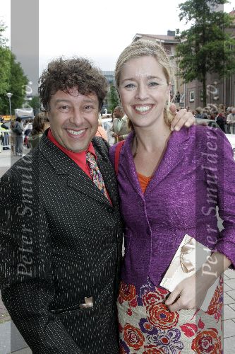 Heemskerk 10 juni 2005
Trouwen Sylvie Meis en Rafael v d Vaart
David Endt met zijn vrouw