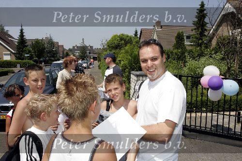 Fijnaart 23 juni 2005
Frans Bauer Mariska Bauer Frans Bauer jr Christiaan Bauer en Jan Bauer op luchtkussen. met fans