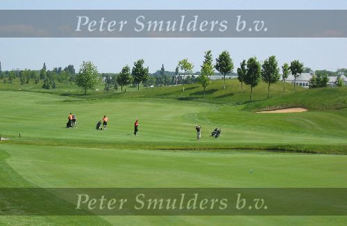 Baden bij Wenen 25 Mei 2005
Golfclub Fontana
Hole 2 par 5 anneke Bakker.