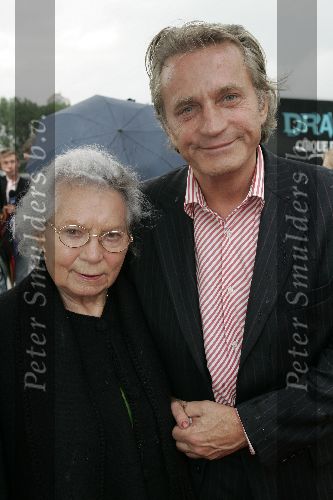 Rotterdam 3 juni 2005
Premiere Circus du soleil  bij ahoy.
Hans Breukhoven met moeder