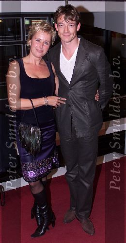 Tilburg, 6 november 2000
Premiere: LITTLE SHOP OF HORRORS
Inge Ipenburg met man