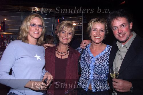 Amsterdam, 23 februari 2001
Presentatie nieuwe zender ME ( Veronica)
VIVIAN BOELEN met Inge Ipenburg en ...

PETER SMULDERS BV