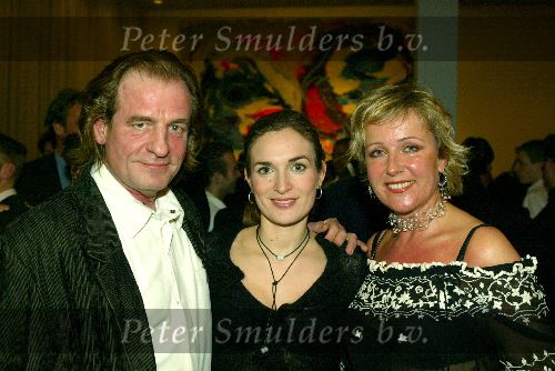 Tilburg 27 januari 2003
Premiere Nonsens in schouwburg Tilburg.
cast Nonsens met Anick Boer Marjolein Keunig Gerrie v d Klei
Inge ipenburg en filip bolluytl