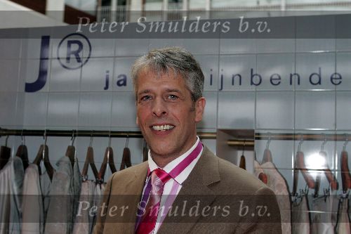 Utrecht 12 juni 2005
Modeshow Jaap Rijnbende bij Mercedes/chrysler
Jaap Rijnbende