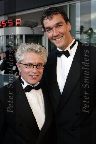 Amsterdam 6 juni 2005
Uitreiking Johnny Kraaykamp musical awards in Nieuwe luxor.
Jacques d Ancona met vriend