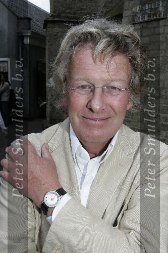 Loenen 13 juni 2005
Kreeftenparty bij restaurant tante Koosje.
Jan des Bouvrie met speciale horloge