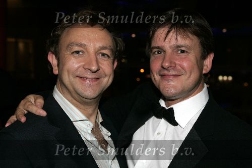 Rotterdam 6 juni 2005
Uitreiking Johnny Kraaykamp Musical awards in nieuwe  luxor.
Jon v Eerd met vriend
