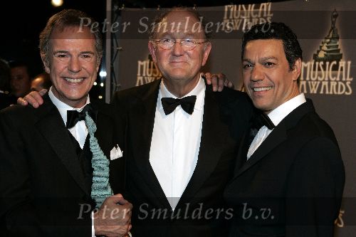 Rotterdam 6 juni 2005
Uitreiking Johnny Kraaykamp Musical awards in nieuwe  luxor.
Jos Brink en Frank Sanders en Joop v d Ende