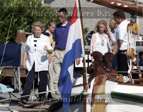 Muiden 18 juni 2005
Koningin Beatrix varen met de groene Draeck