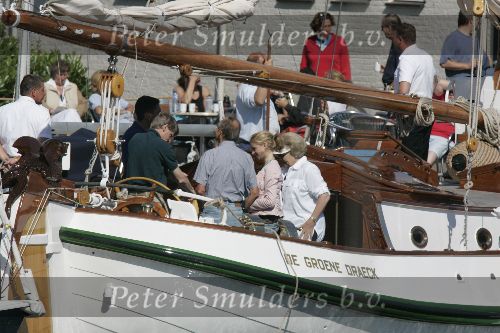 Muiden 18 juni 2005
Koningin Beatrix varen met de groene Draeck