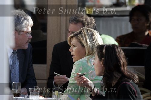 Scheveningen 9 juni 2005
Maxima  zwanger en Prins Willem Alexander bij strandtent Wij.
Feestje van Wapem.  Paul Rosemuller