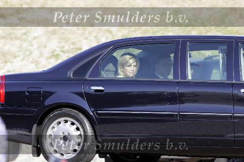 Scheveningen 9 juni 2005
Maxima  zwanger en Prins Willem Alexander bij strandtent Wij.
Feestje van Wapem. In volvo limousine