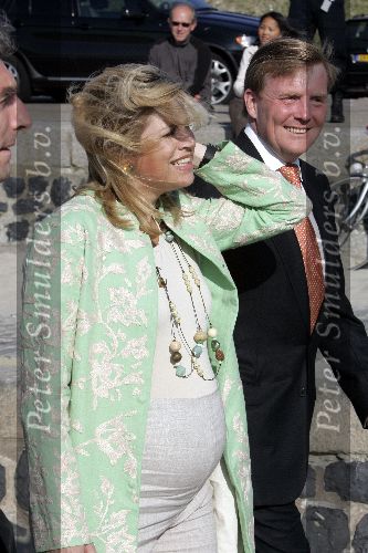 Scheveningen 9 juni 2005
Maxima  zwanger en Prins Willem Alexander bij strandtent Wij.
Feestje van Wapem.