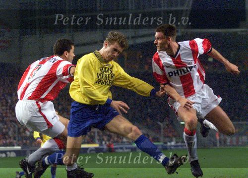 Eindhoven, 13 Maart 1999
PSV-SC Cambuur 3-0
v.l.n.r.: Yuri Nikiforov,....... en Andre Ooijer

PETER SMULDERS  B.V.