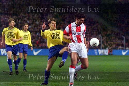 Eindhoven 13 Maart 1999
PSV-SC Cambuur 3-0
Luc Nilis
Shirtje trekken