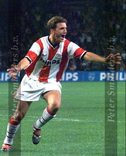 Eindhoven, 18 maart 2000
PSV-De Graafschap, eindstand 6-0 met 4 doelpunten van Arnold Bruggink