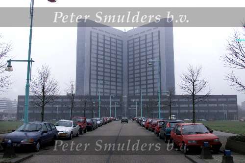 Amsterdam 23  maart 2000
Annette Sekreve (vriendin Prins Bernard JR) op weg naar haar werk.
Belastingkantoor Amsterdam