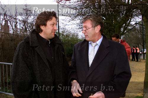 Brussel, 29 maart 2000
Belgie-Nederland, eindstand 2-2 in het Koning Boudewijn stadion vriendschappelijk wedstrijd
Frits Korbach en Bennie wijnstekers