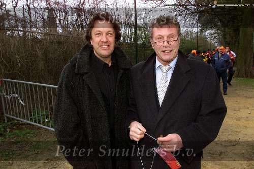 Brussel, 29 maart 2000
Belgie-Nederland, eindstand 2-2 in het Koning Boudewijn stadion vriendschappelijk wedstrijd
Frits Korbach en Bennie Wijnstekers