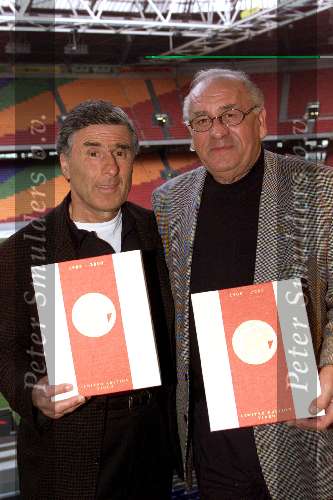 Amsterdam, 17 maart 2000
100 jaar bestaan AFC AJAX 
Met uitreiking historische videoband
Jac Swart en Bobby Haarms