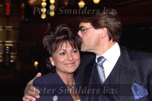 Amsterdam 18 maart 2000
Emile Ratelband met zijn nieuwe vriendin Cristine Kroonenberg.