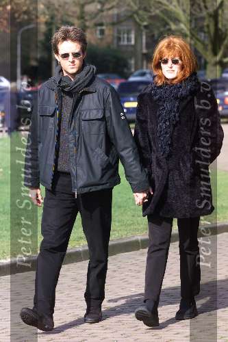 Hilversum, 11 mart 2000
Begrafenis Gitty Budie
 Emile Schelvis met vrouw