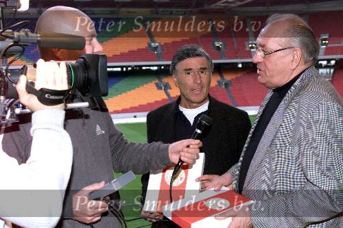Amsterdam, 17 maart 2000
100 jaar bestaan AFC AJAX 
Met uitreiking historische videoband
Bobby Haarms en Jac Swart
