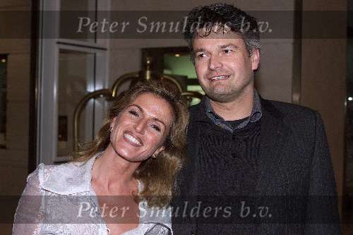 Amsterdam 11maart 2000
Modeshow van Mart Visser bij het Hilton hotel.
Emile Ratelband ex-vriendin Sylvie met haar nieuwe vriend