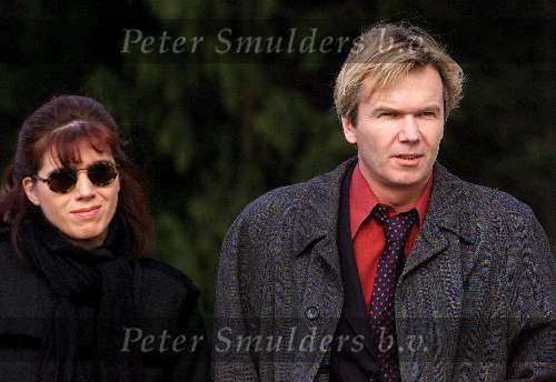Hilversum, 11 mart 2000
Begrafenis Gitty Budie
Janke Dekker met tom Egbers
