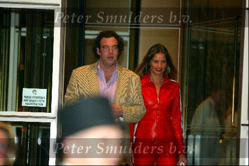 Amsterdam 2 maart 2002
Modeshow Mart Visser in het Hilton
Mariska Hulscher met vriend
