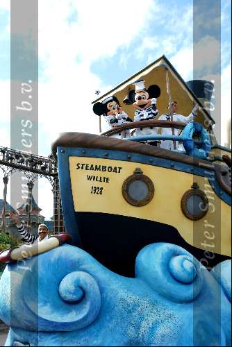 Disneyland Parijs 14 naart 2002
10 jarig bestaan disneyland
Mickey Mouse