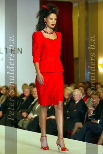 Amsterdam 16 maart 2002
modeshow Paul Schulten in het okura