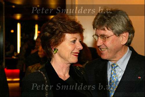 Scheveningen 25 maart 2002
Afscheid Henk v d Meyden in het circustheater.
Bram peper en Neelie Kroes