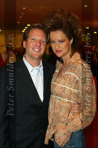 Amsterdam 16 maart 2002
modeshow Paul Schulten in het okura
pauline Huizinga met vriend