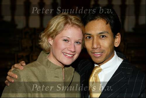 Amsterdam 11 maart 2002
Modeshow Frans Molenaar in Amstel Hotel
Wibi Soerjadi met vrouw