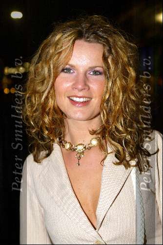 Amsterdam 6 maart 2003
uitreiking van de edison prijzen in de heineken musichall
Annette Barlo