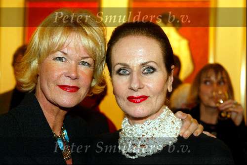 amstelveen 12 maart 2003
Opening expositie ans marcus bij jan v d togtmuseum.
ans en sheila de vries