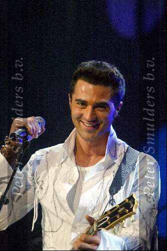 Amsterdam 6 maart 2003
uitreiking van de edison prijzen in de heineken musichall
darius idols uit Engeland
