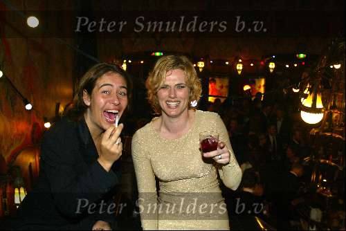 Amsterdam 10 maart 2003
Premiere liever verliefd in tushinski
dominique v vliet met glaasje wijn