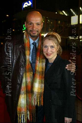 Utrecht 5 maart 2003
Premiere Mayumana  in het Beatrixtheater.
Ellen v Rijn met vriend