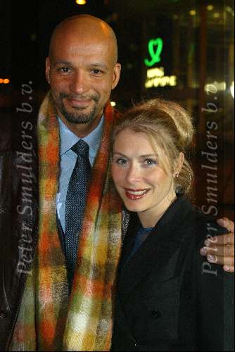 Utrecht 5 maart 2003
Premiere Mayumana  in het Beatrixtheater.
Ellen v Rijn met vriend