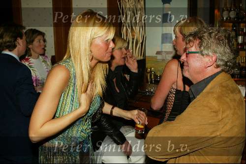 Amsterdam 8 maart 2003
modeshow mart visser in hilton
jan des bouvrie en estelle gullit