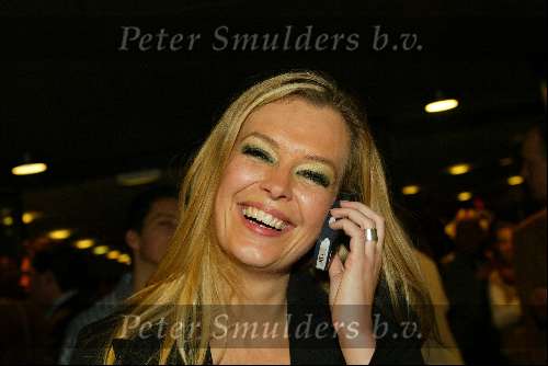 Rotterdam 1 maart 2003
Nationale songfestival in ahoy
Esther hart met gsm