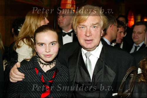 Amsterdam 10 maart 2003
Premiere liever verliefd in tushinski
Henk v d Meyden met dochter