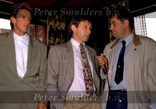 Eindhoven 1988
Jans Gisbers in gesprek met Jack v Gelder en geheel links Steven Rooks