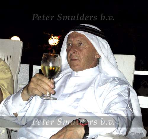 Dubai, 8 mei 2001
Jan Gisbers
Weinig mensen weten dat Jan ook nog sjeik is en vaak zo leeft !
Ik weet dit ook zeker jongen !!!!!!!!!!!!!!!!!11