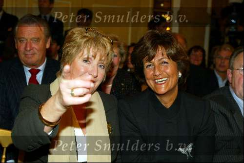 Amsterdam 10 maart 2003
Modeshow Frans Molenaar in amstel hotel.
jasperina de jong en sylvia toth