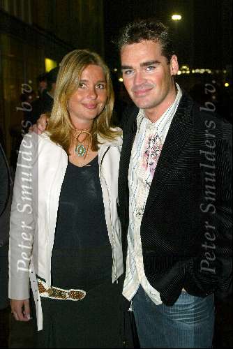 Amsterdam 6 maart 2003
uitreiking van de edison prijzen in de heineken musichall
jeroen v d boom met zwangere vriendin