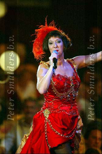 Rotterdam 1 maart 2003
Nationale songfestival in ahoy
Loes Luca
