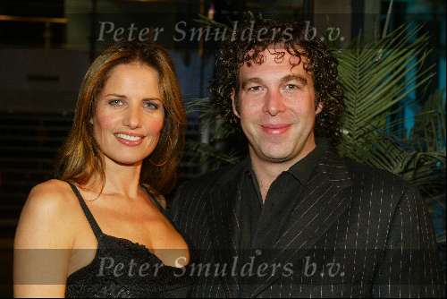 Amsterdam 29 november 2002
Orange Babies gala in passagiers terminal
Mariska Hulscher met vriend